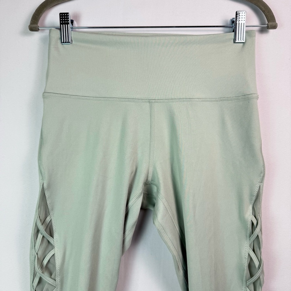 Victoria Secret Women Pastel Activewear Leggings Side Lattice Detail Mesh sz XS - Picture 3 of 14